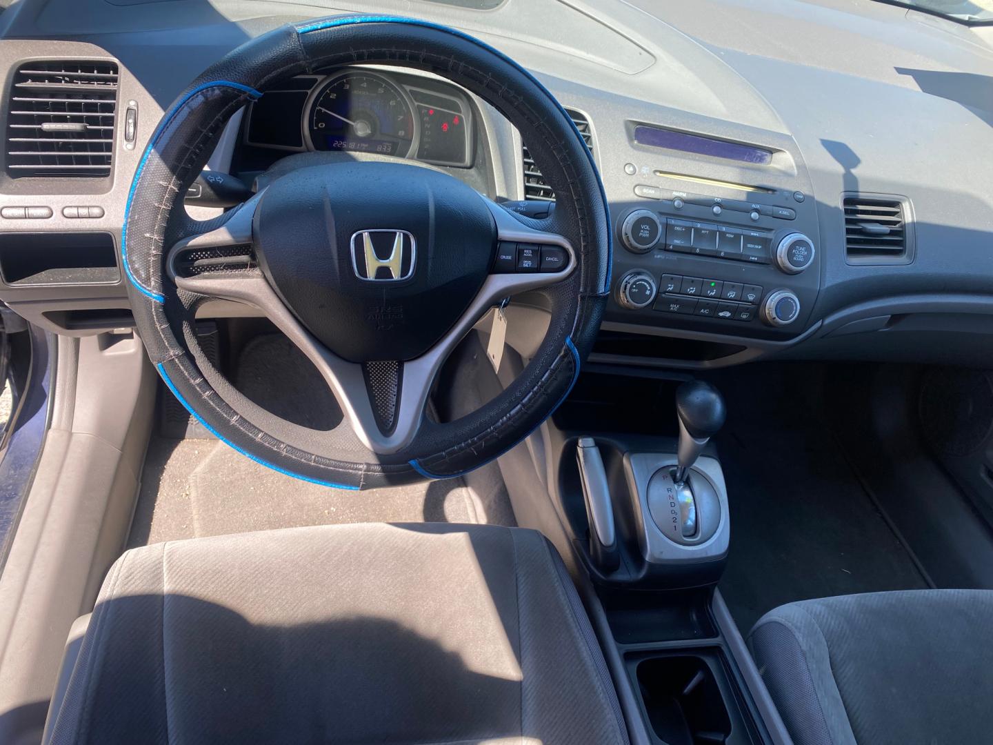 2009 Honda Civic (2HGFA16529H) , AUTOMATIC transmission, located at 44356 Date Ave., Lancaster, CA, 93534, (661) 945-6555, 34.688919, -118.139374 - Photo#2